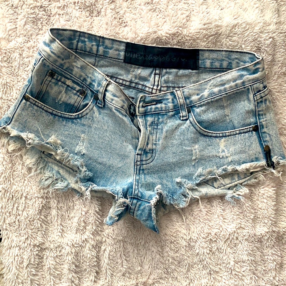 One Teaspoon Jean shorts